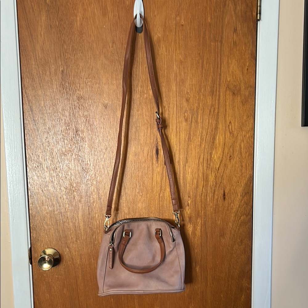 Elegant Brown Leather Handbag
